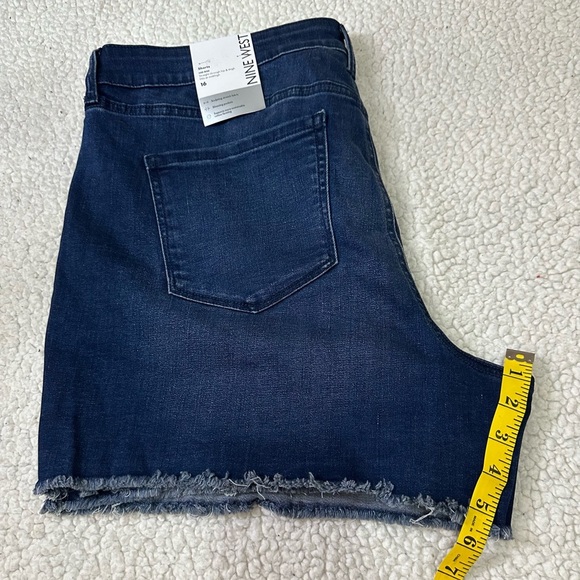 NWT Nine West Blue Jean Shorts High-Waisted Distressed - Picture 10 of 10